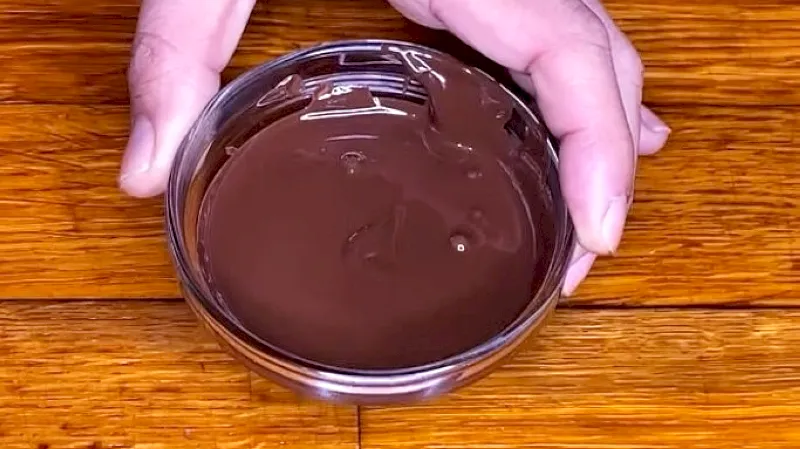 Bizcocho chocolate en microondas en 8 minutos Paso 1