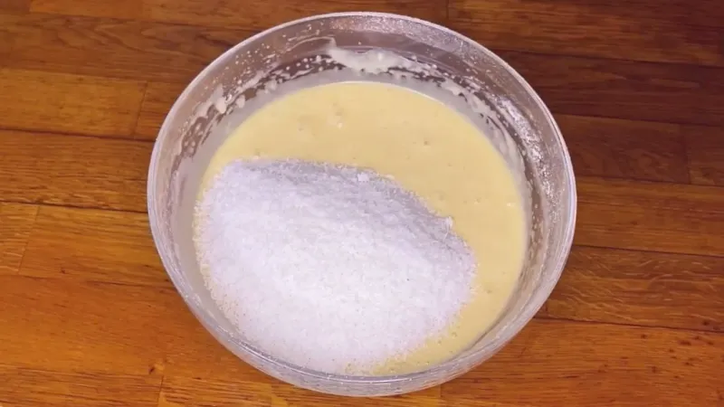 Bizcocho de coco rallado y yogur Paso 4